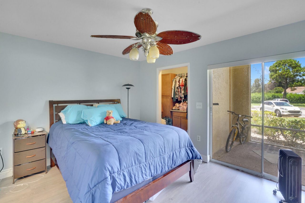 4855 Via Palm Lakes, Unit 902, West Palm Beach, FL 33417 Photo