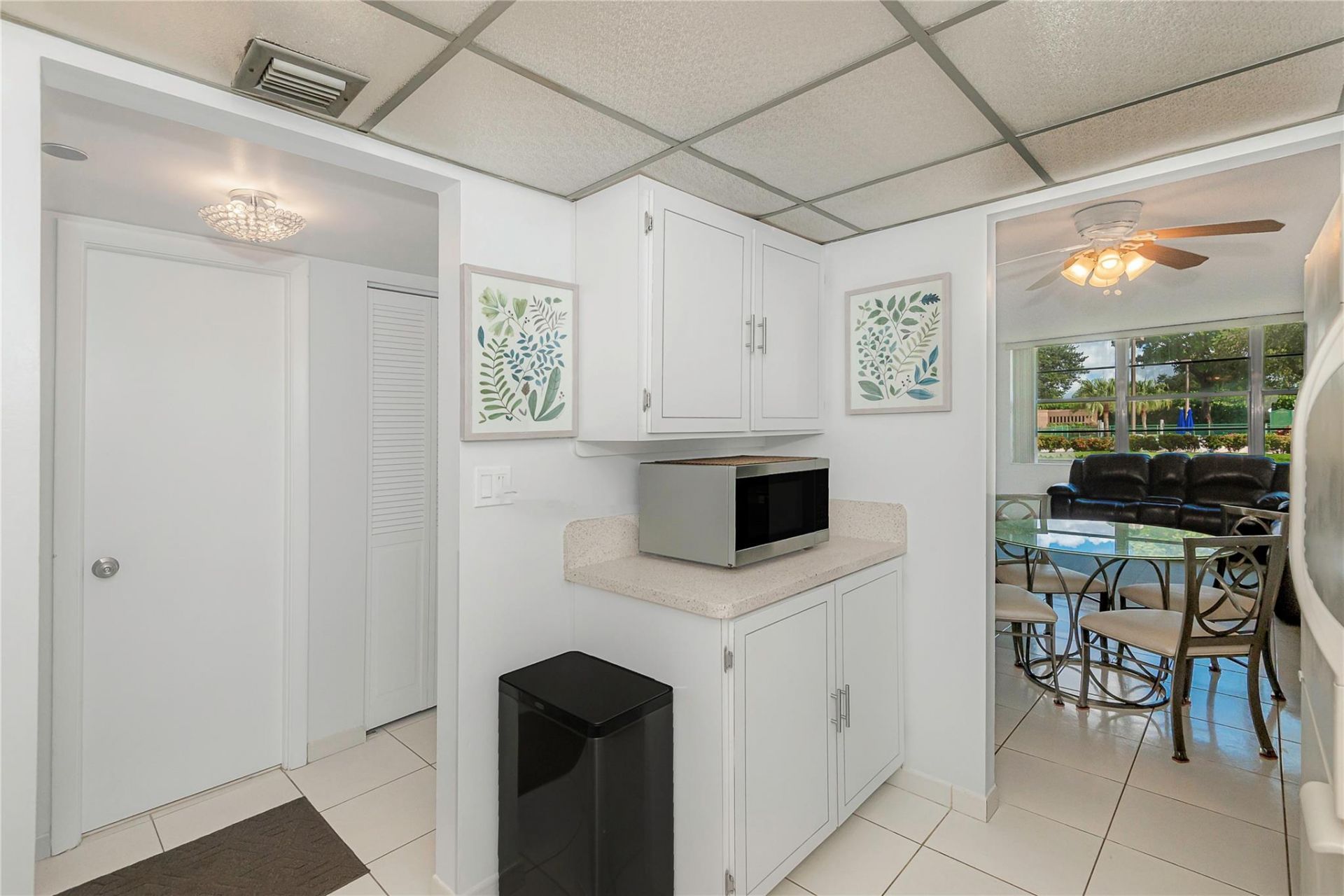 1300 Saint Charles Pl Pembroke Pines, Unit L20, Pembroke Pines, FL 33026 Photo