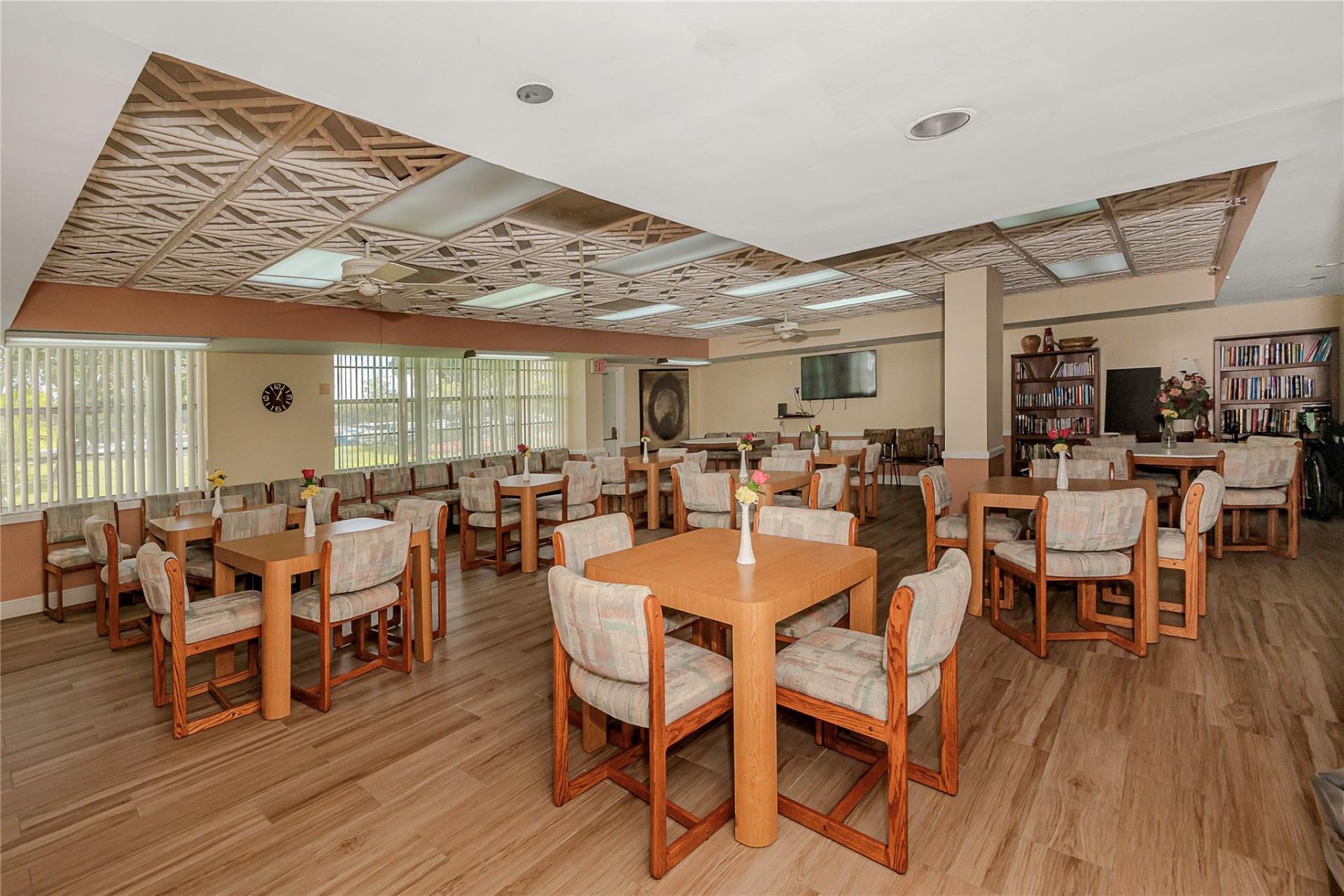 1300 Saint Charles Pl Pembroke Pines, Unit L20, Pembroke Pines, FL 33026 Photo