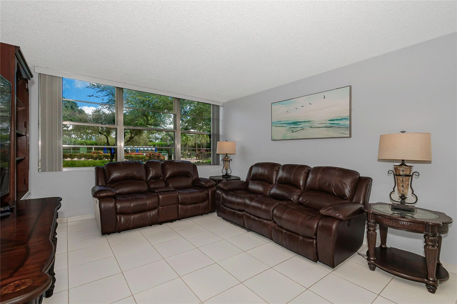 1300 Saint Charles Pl Pembroke Pines, Unit L20, Pembroke Pines, FL 33026 Photo