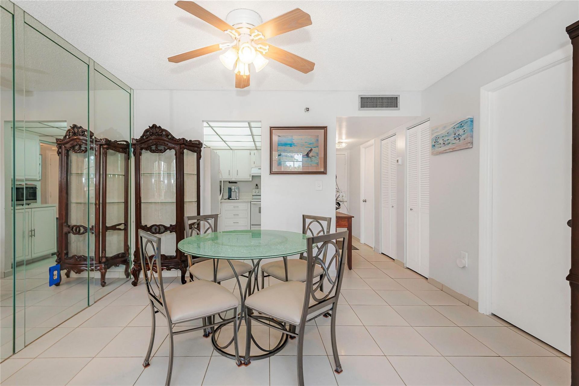 1300 Saint Charles Pl Pembroke Pines, Unit L20, Pembroke Pines, FL 33026 Photo