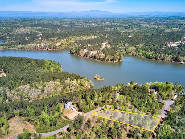 2170 Island View Lane NE, Connelly Springs, NC 28612