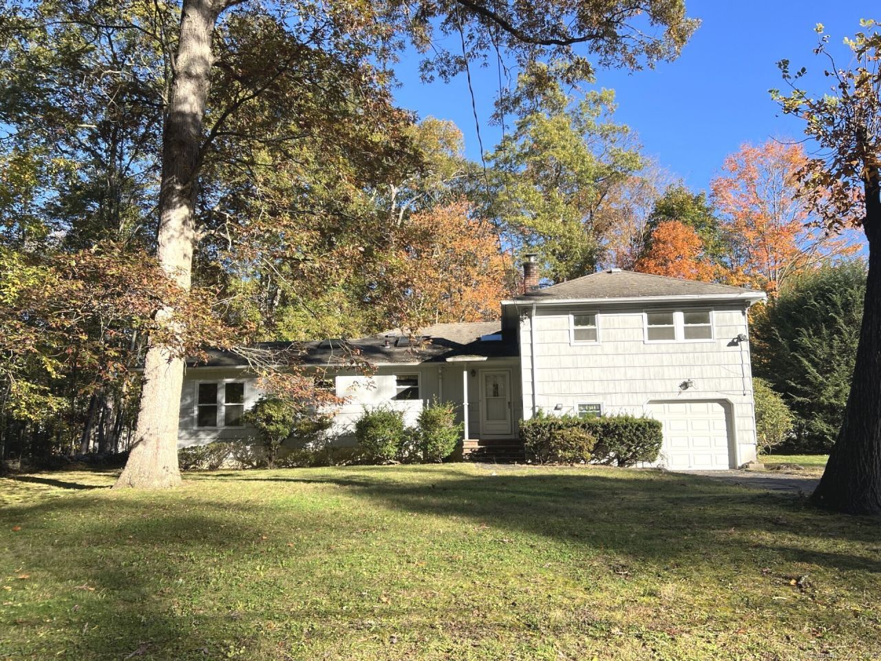 77 Putter, Stamford, CT 06907 Main Photo
