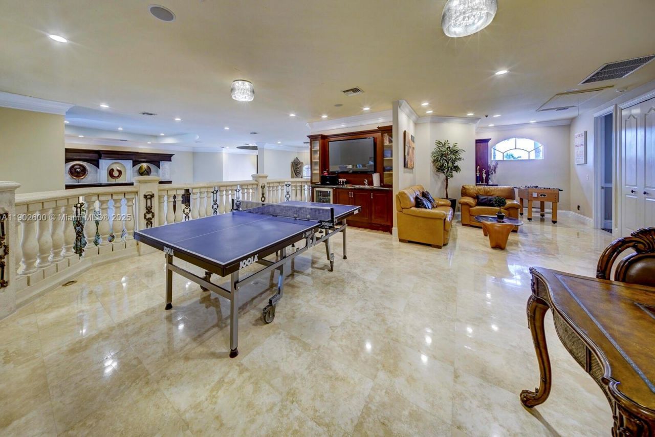 3828 Pine Lake Dr, Weston, FL 33332 Photo