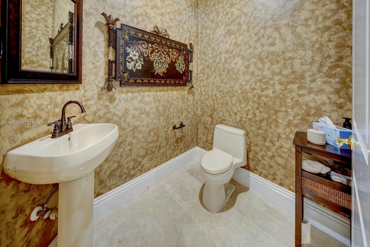 3828 Pine Lake Dr, Weston, FL 33332 Photo