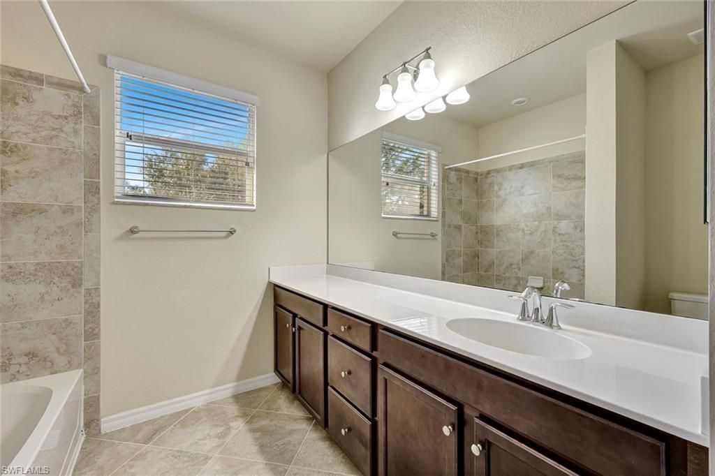 10150 Via Colomba Cir, Fort Myers, FL 33966 Photo