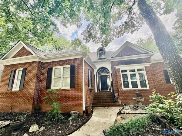 2105 Greenslope Trail NE, Huntsville, AL 35811