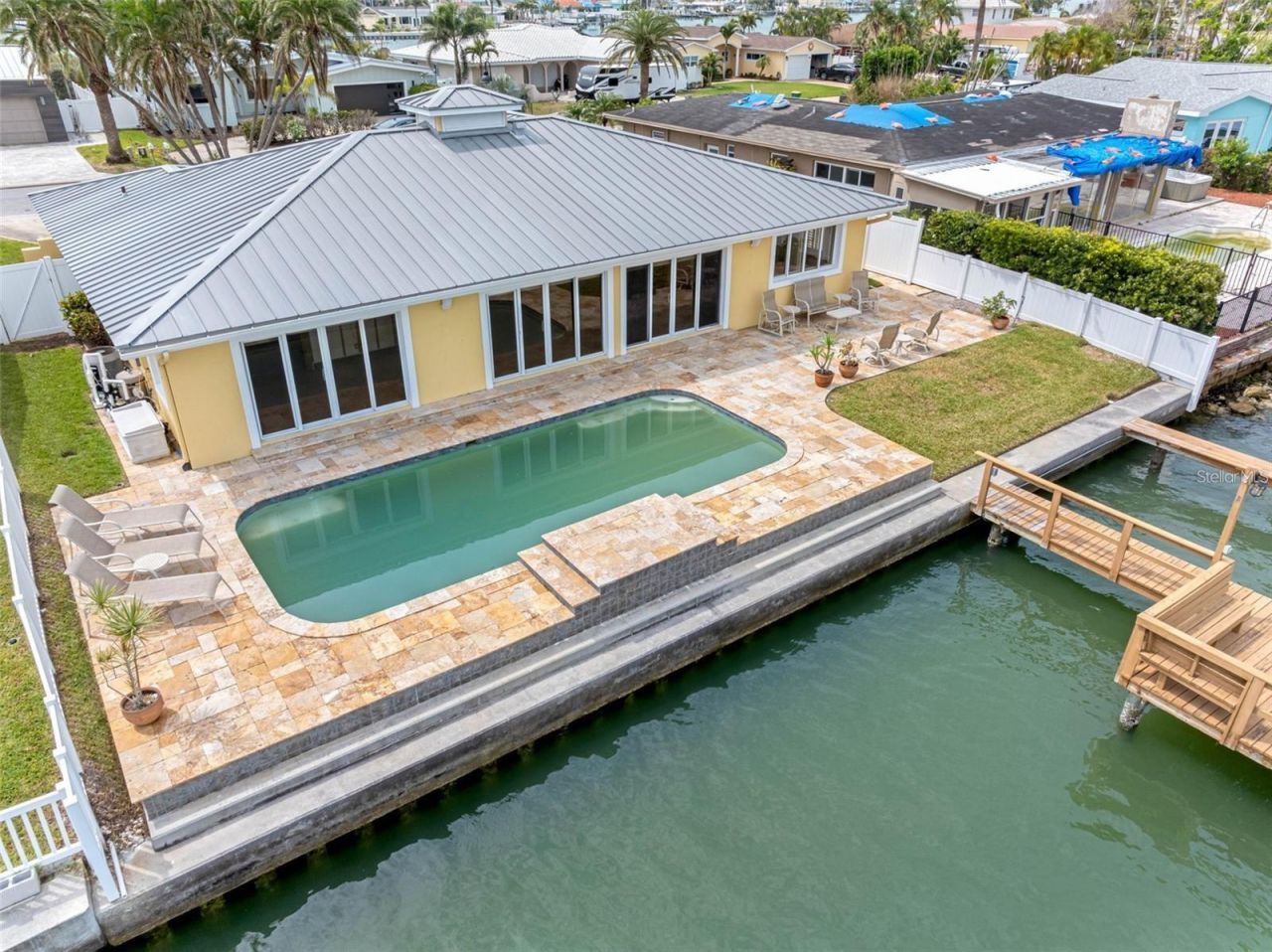 512 173rd Avenue E, North Redington Beach, FL 33708 Photo