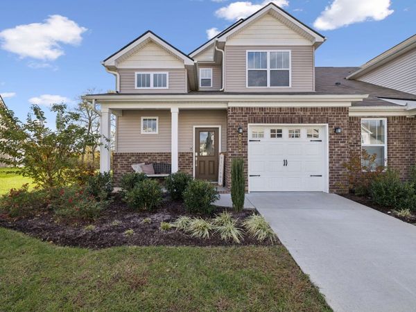 647 Birdie Dr, Spring Hill, TN 37174