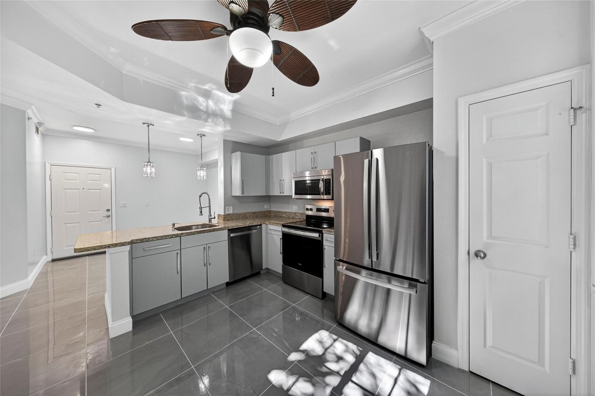 533 NE 3rd Avenue, Unit 221, Fort Lauderdale, FL 33301 Photo