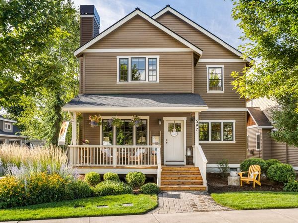 597 W Jefferson Avenue, Sisters, OR 97759