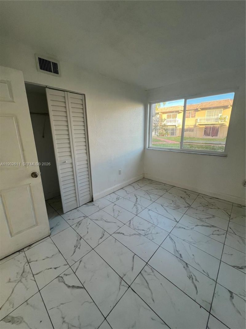 301 NW 177th St, Unit 136, Miami Gardens, FL 33169 Photo
