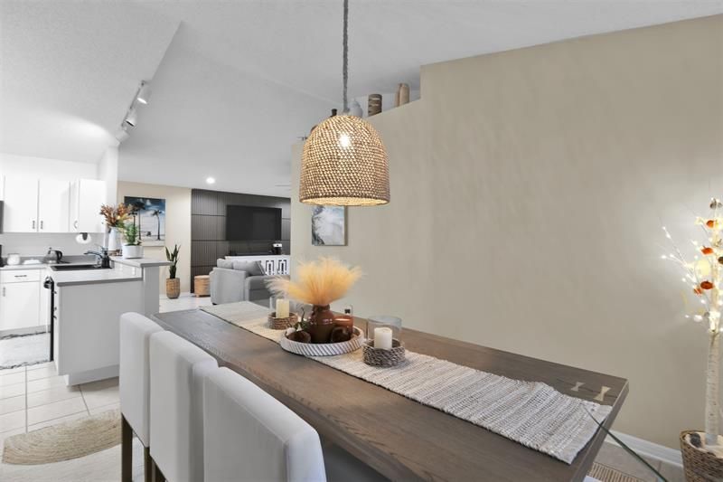 5285 NW 117th Avenue, Coral Springs, FL 33076 Photo