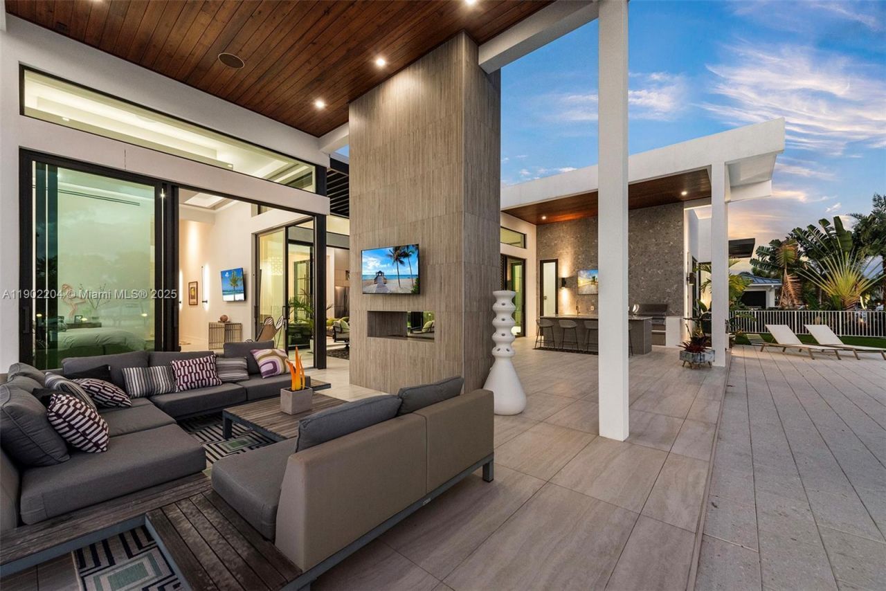 3701 NE 26th Ave, Unit 1, Lighthouse Point, FL 33064 Photo