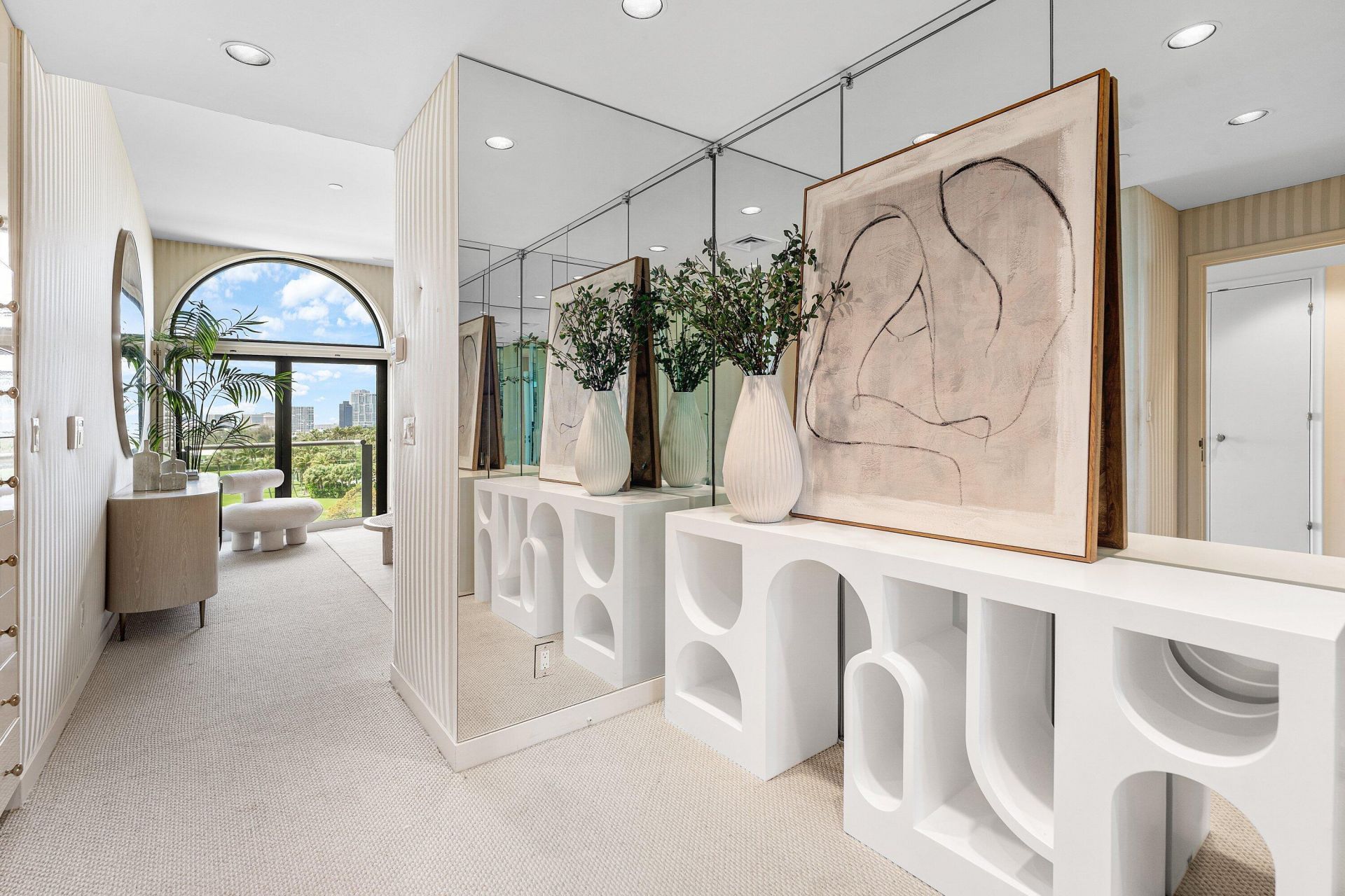 2 N Breakers Row Row, Unit Ph4, Palm Beach, FL 33480 Photo