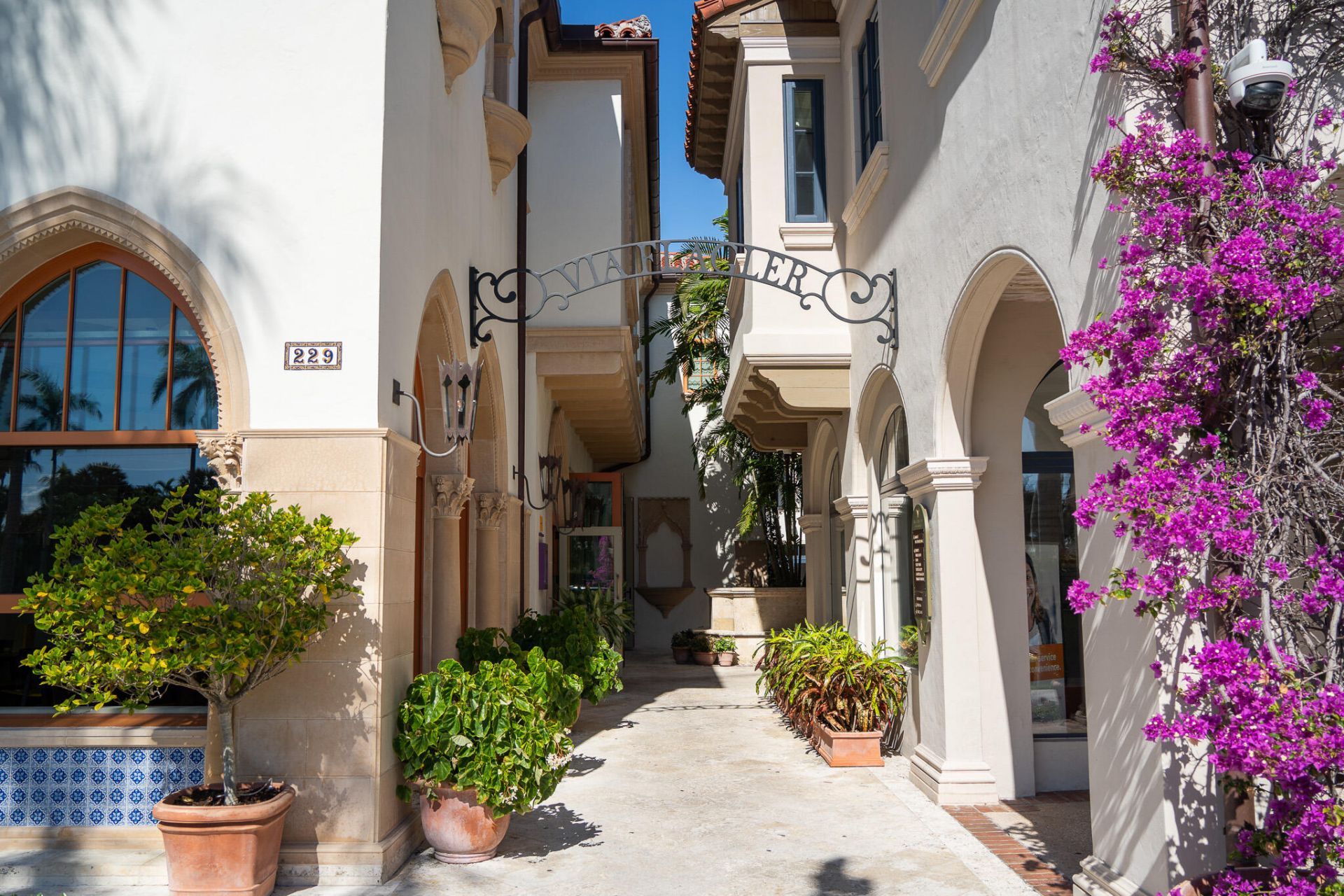 2 N Breakers Row Row, Unit Ph4, Palm Beach, FL 33480 Photo