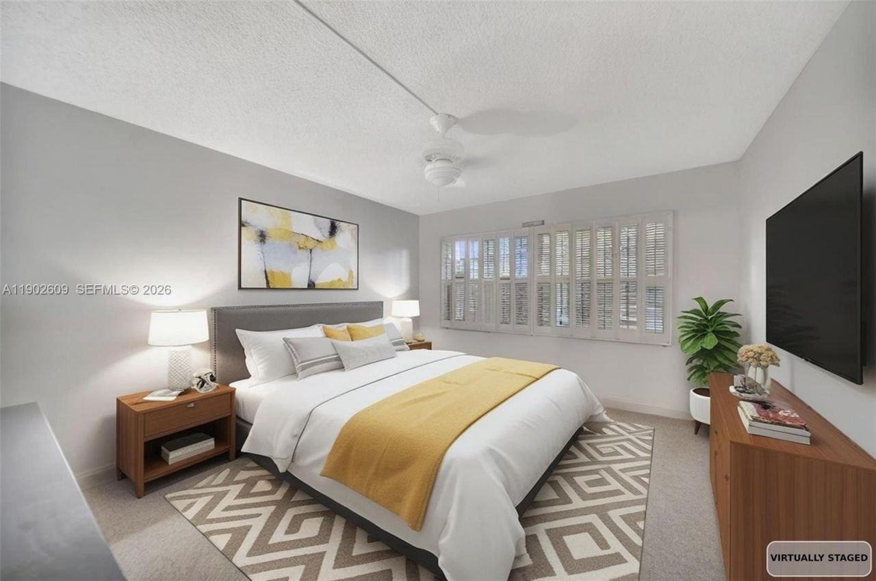 3980 Oaks Clubhouse Dr, Unit 409, Pompano Beach, FL 33069 Photo