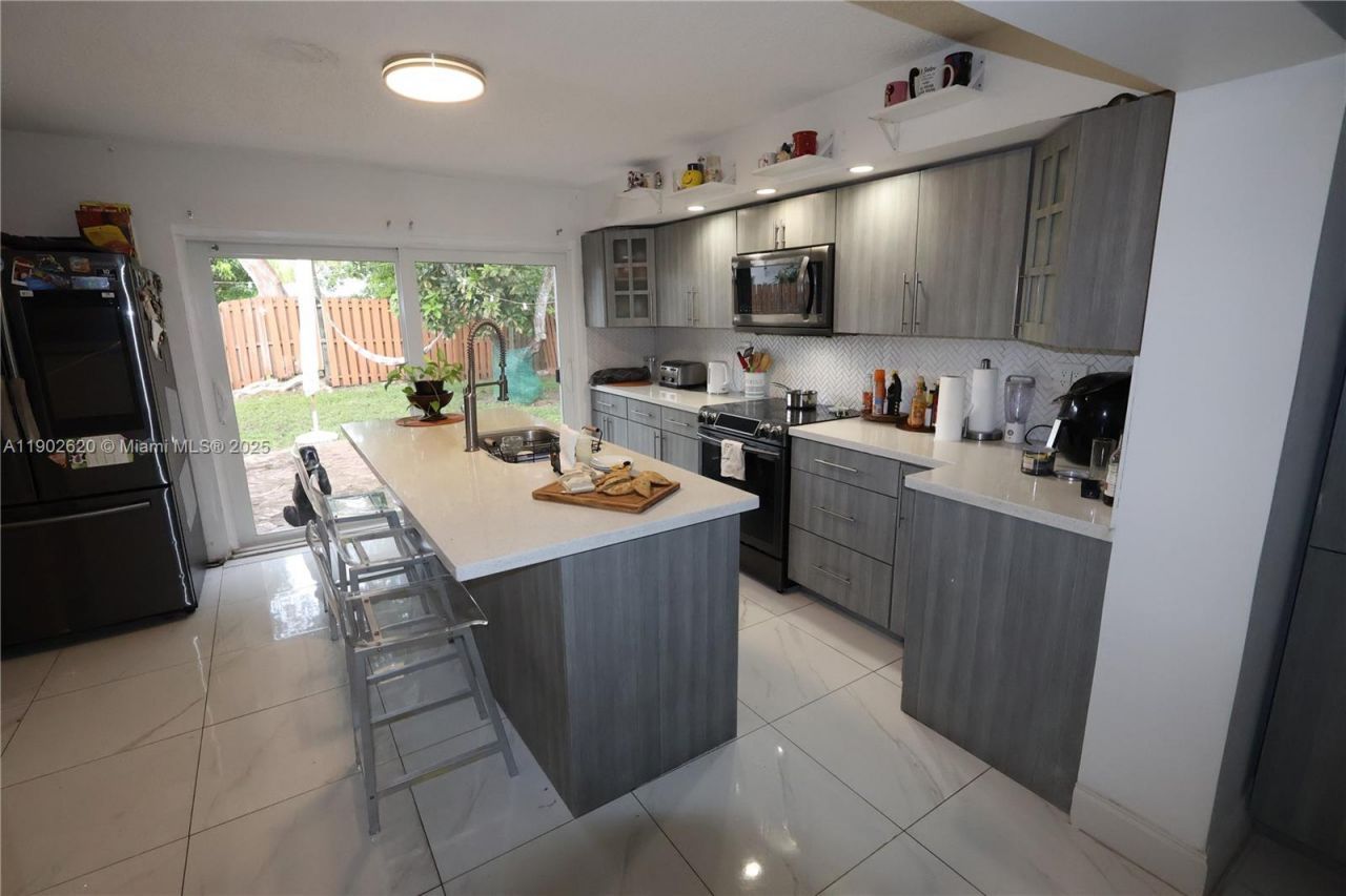 10610 SW 128th Ave, Miami, FL 33186 Photo