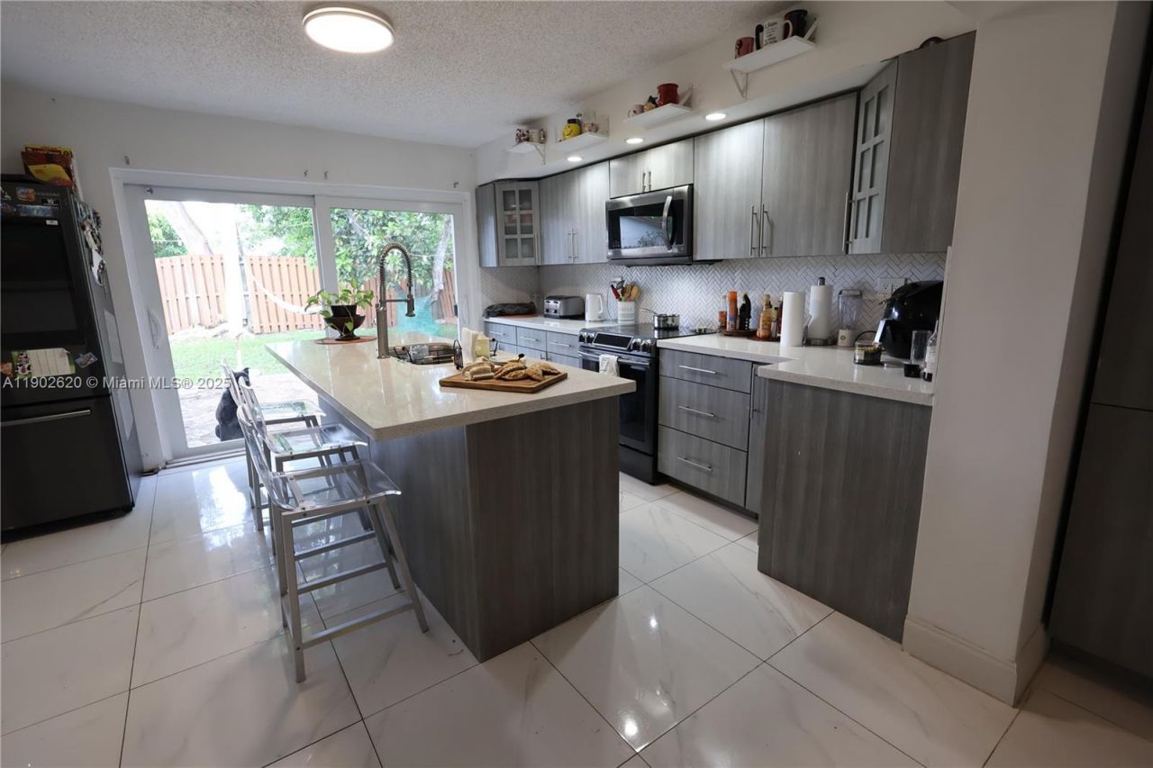 10610 SW 128th Ave, Miami, FL 33186 Photo