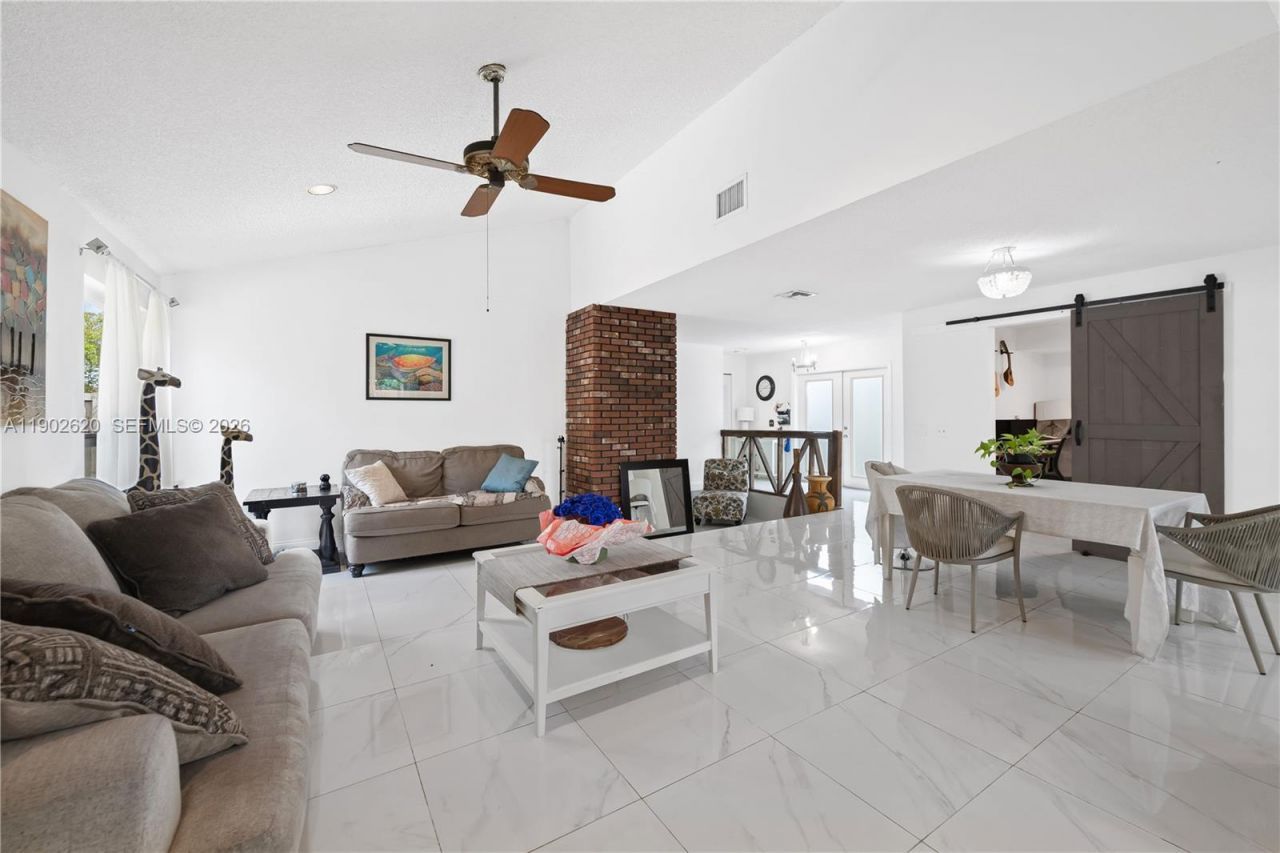 10610 SW 128th Ave, Miami, FL 33186 Photo
