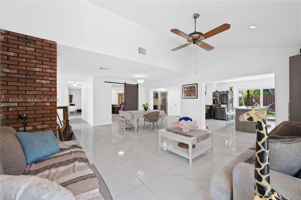 10610 SW 128th Ave, Miami, FL 33186 Photo