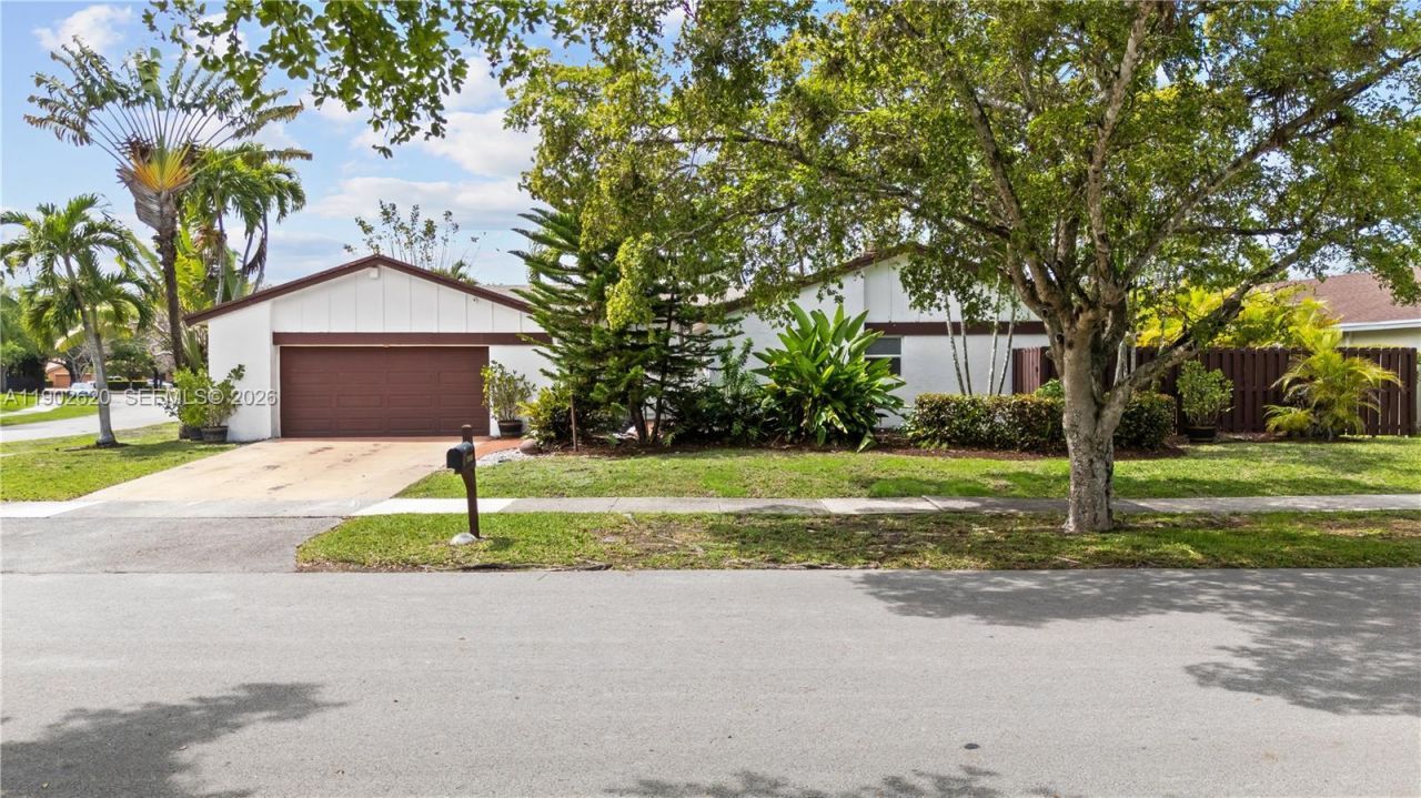 10610 SW 128th Ave, Miami, FL 33186 Photo
