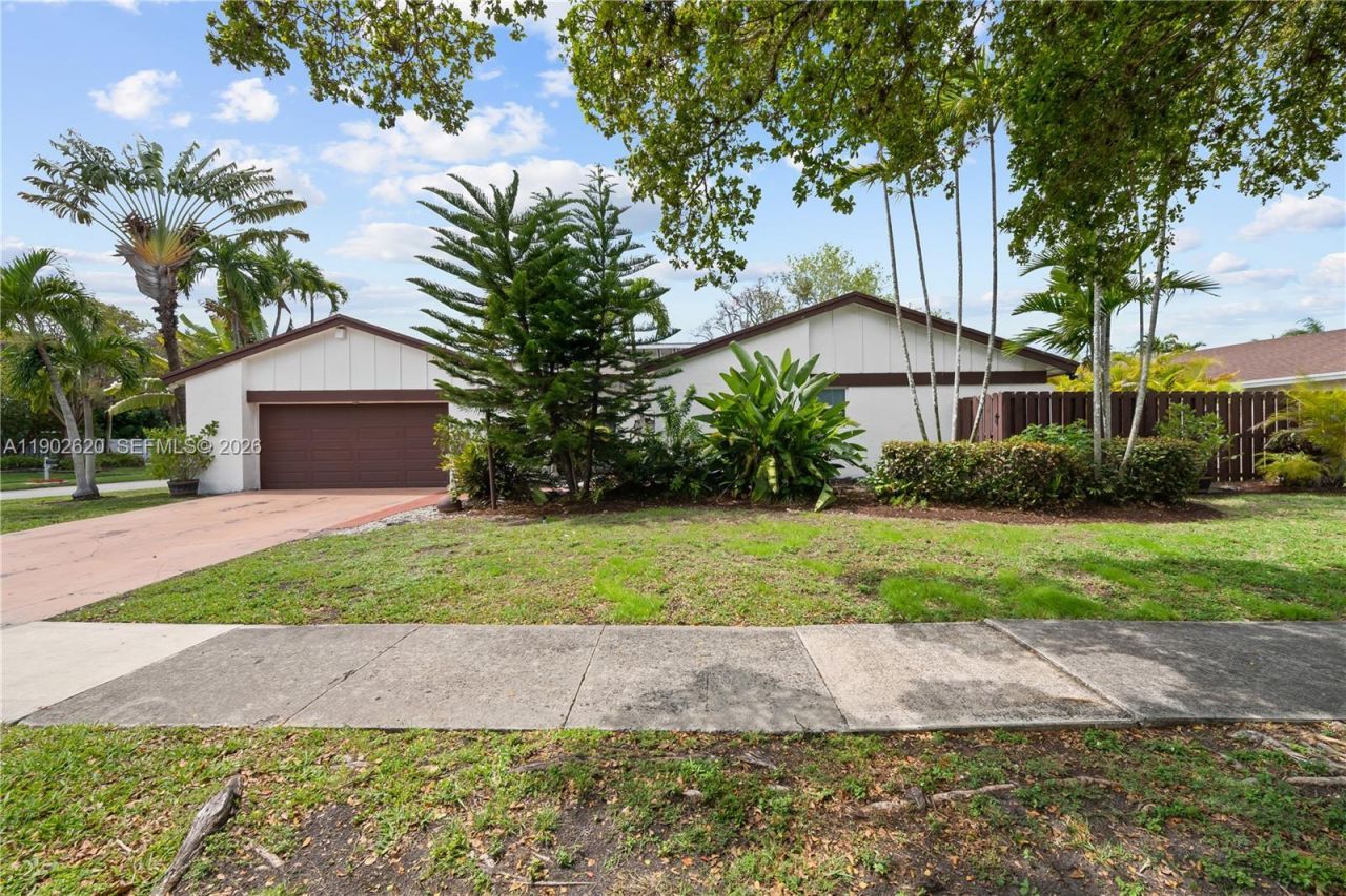 10610 SW 128th Ave, Miami, FL 33186 Photo