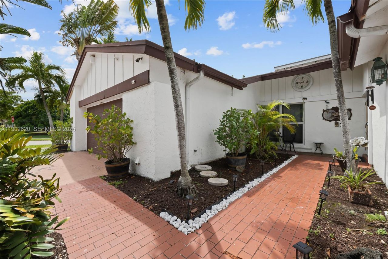 10610 SW 128th Ave, Miami, FL 33186 Photo