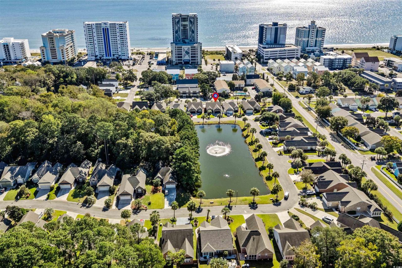 2621 Sarasota St. Photo 2