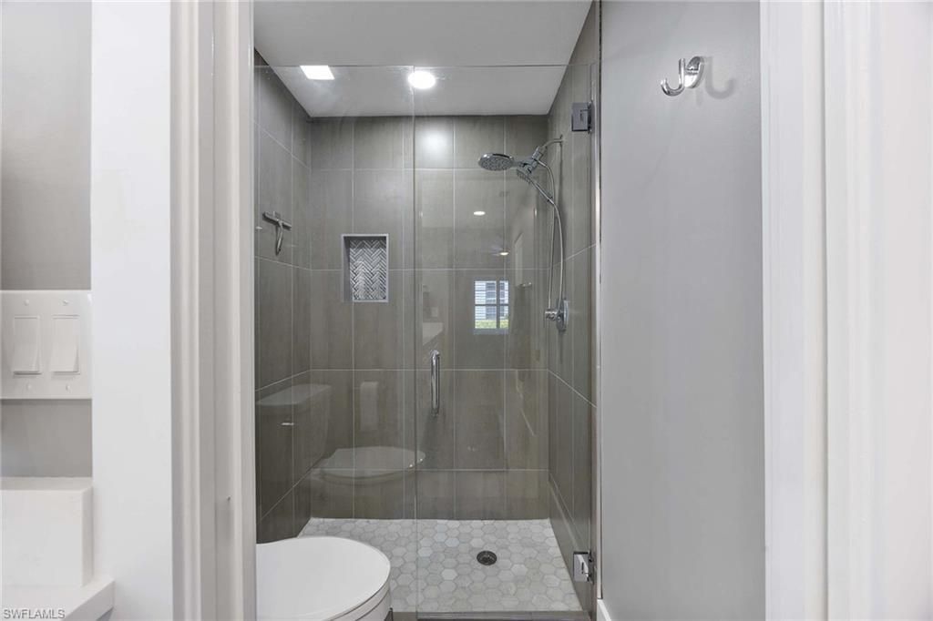 886 SW Tanbark Dr, Unit 103, Naples, FL 34108 Photo