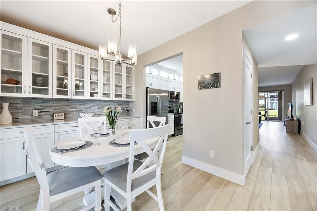 886 SW Tanbark Dr, Unit 103, Naples, FL 34108 Photo