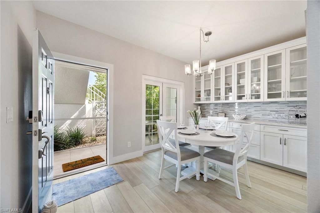 886 SW Tanbark Dr, Unit 103, Naples, FL 34108 Photo