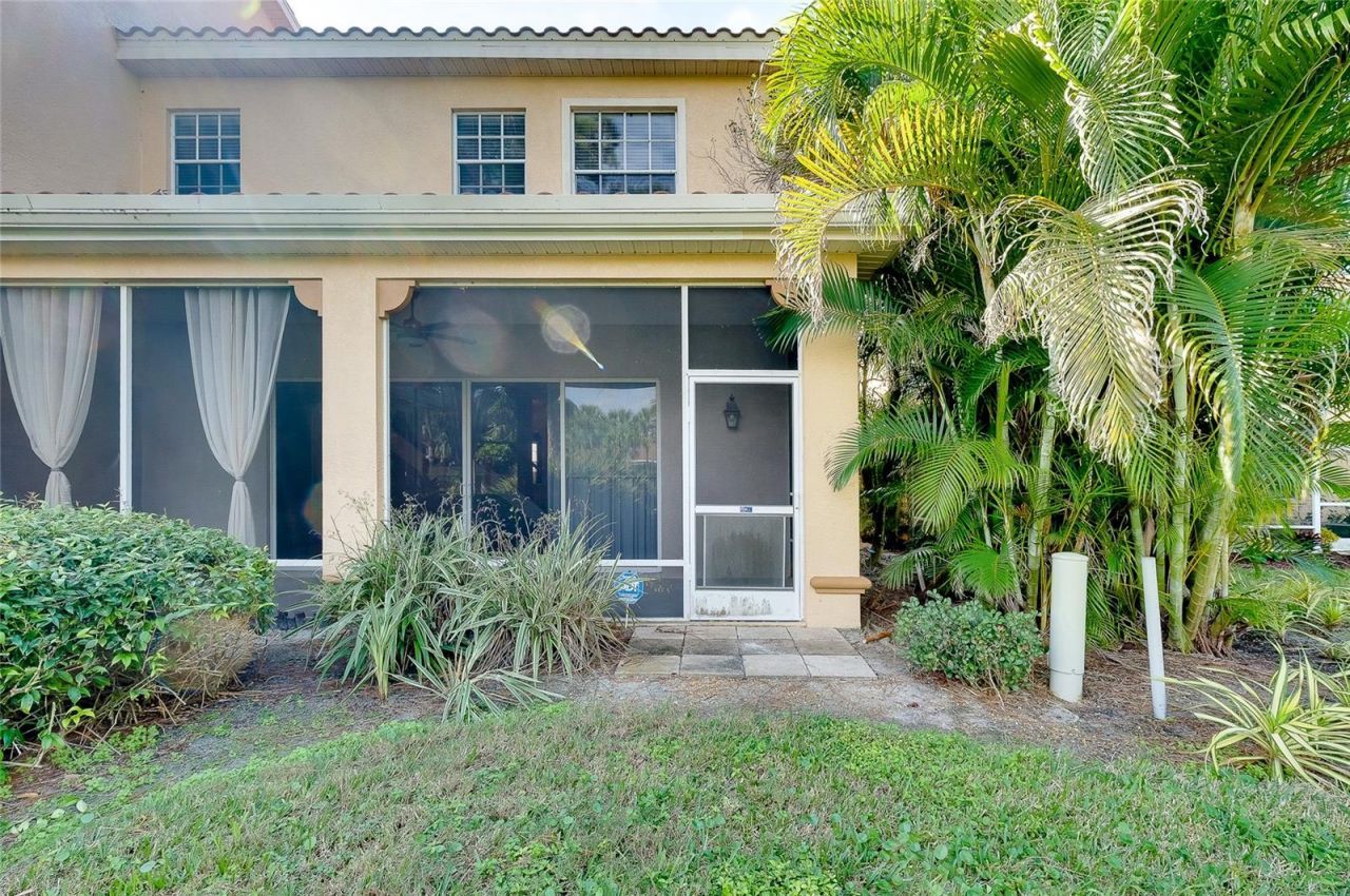 3975 Square East Lane, Unit 9, Sarasota, FL 34238 Photo