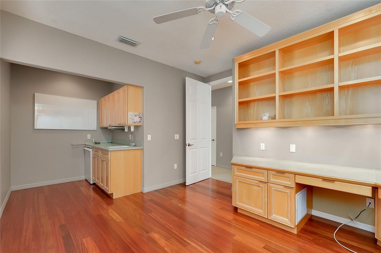 3975 Square East Lane, Unit 9, Sarasota, FL 34238 Photo