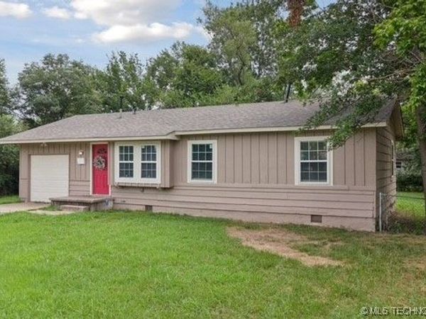 6111 N Cheyenne Avenue W, Tulsa, OK 74126