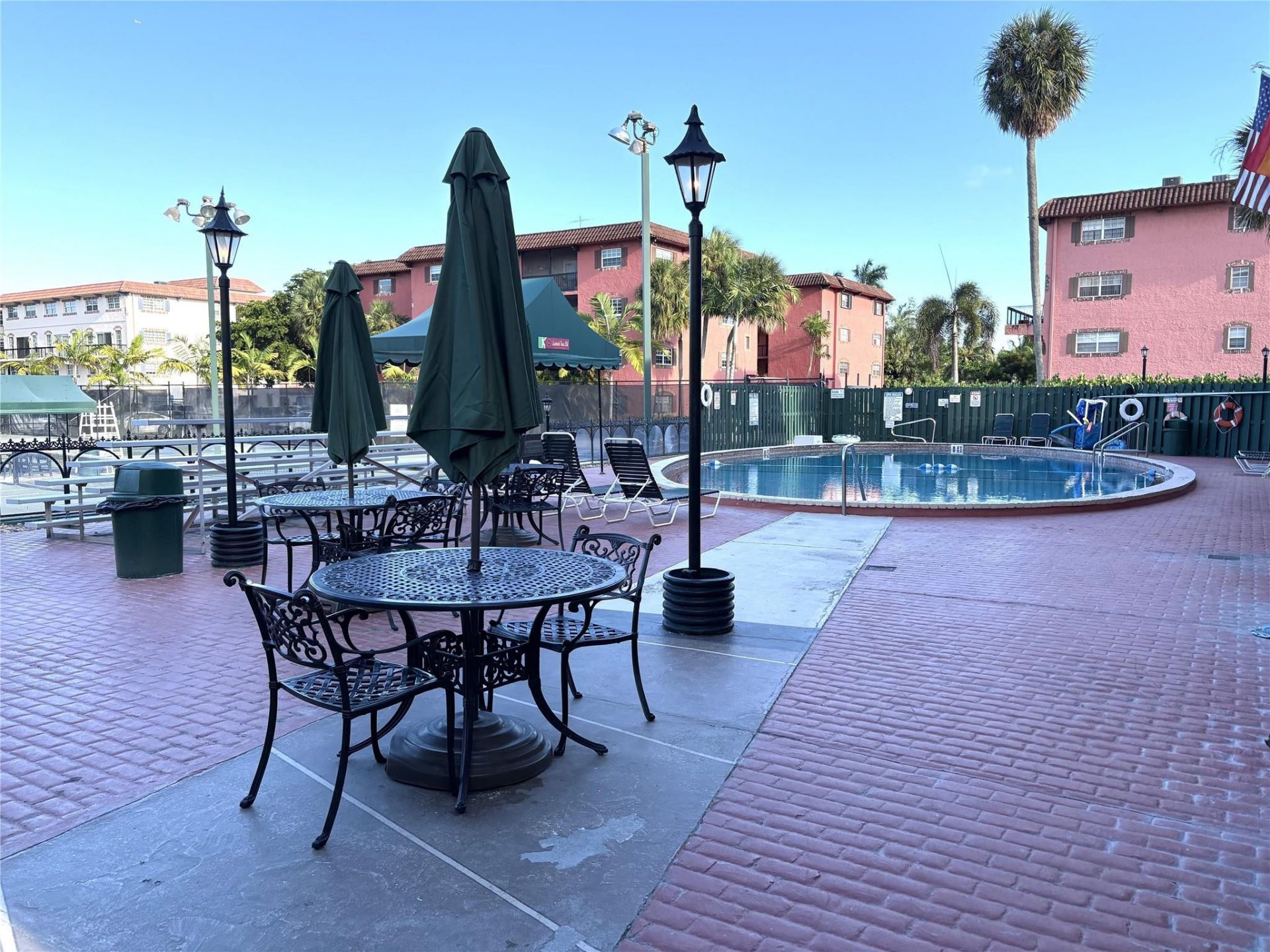 660 Tennis Club Drive, Unit 306, Fort Lauderdale, FL 33311 Photo