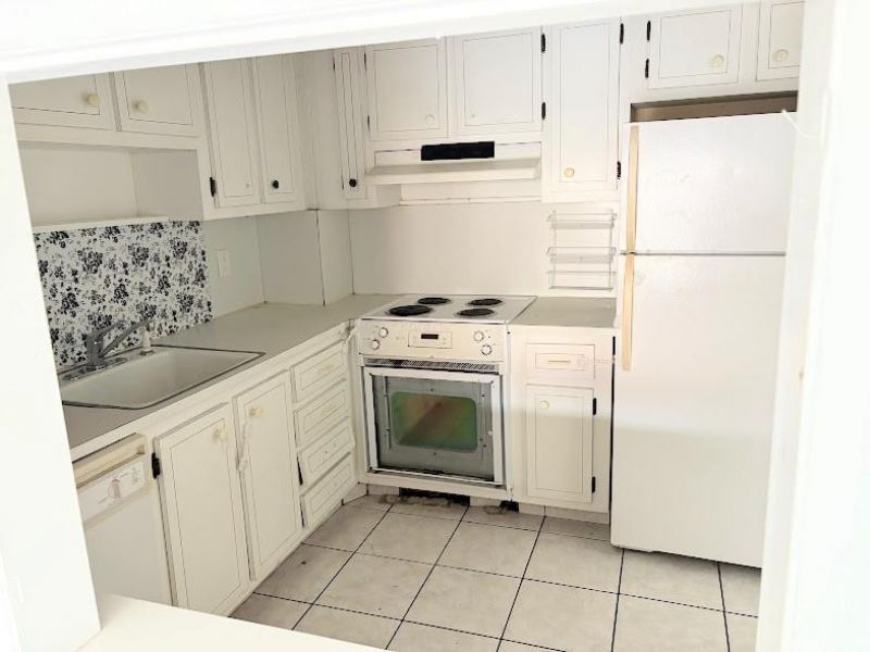 660 Tennis Club Drive, Unit 306, Fort Lauderdale, FL 33311 Photo