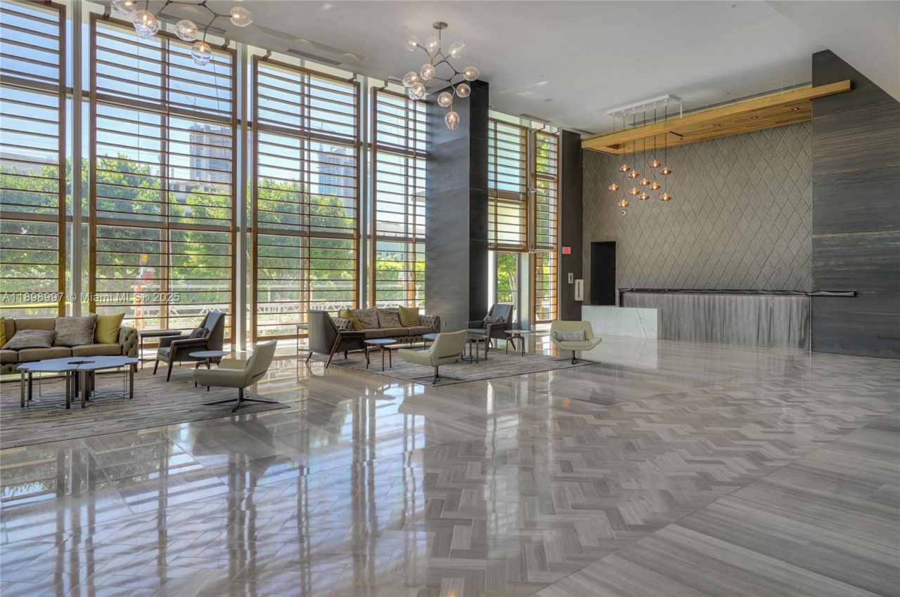 3470 E Coast Ave, Unit H0913, Miami, FL 33137 Photo