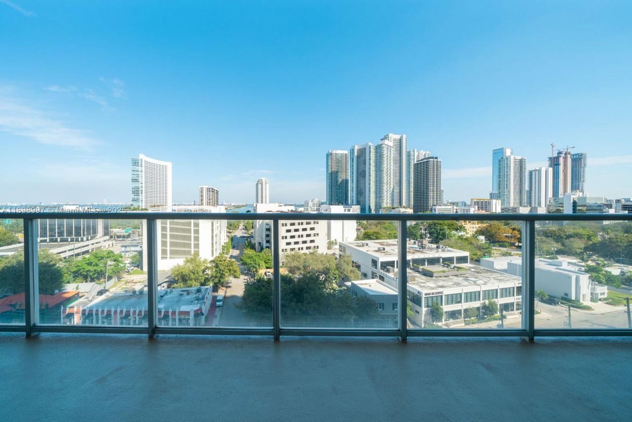 3470 E Coast Ave, Unit H0913, Miami, FL 33137 Photo