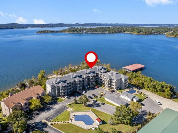 680 Emerald Pointe Drive, Unit 1, Hollister, MO 65672