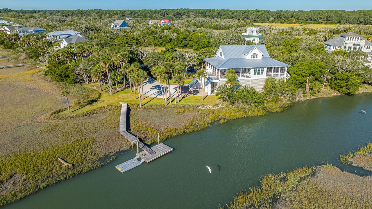 1250 Hammocks Way Photo 105