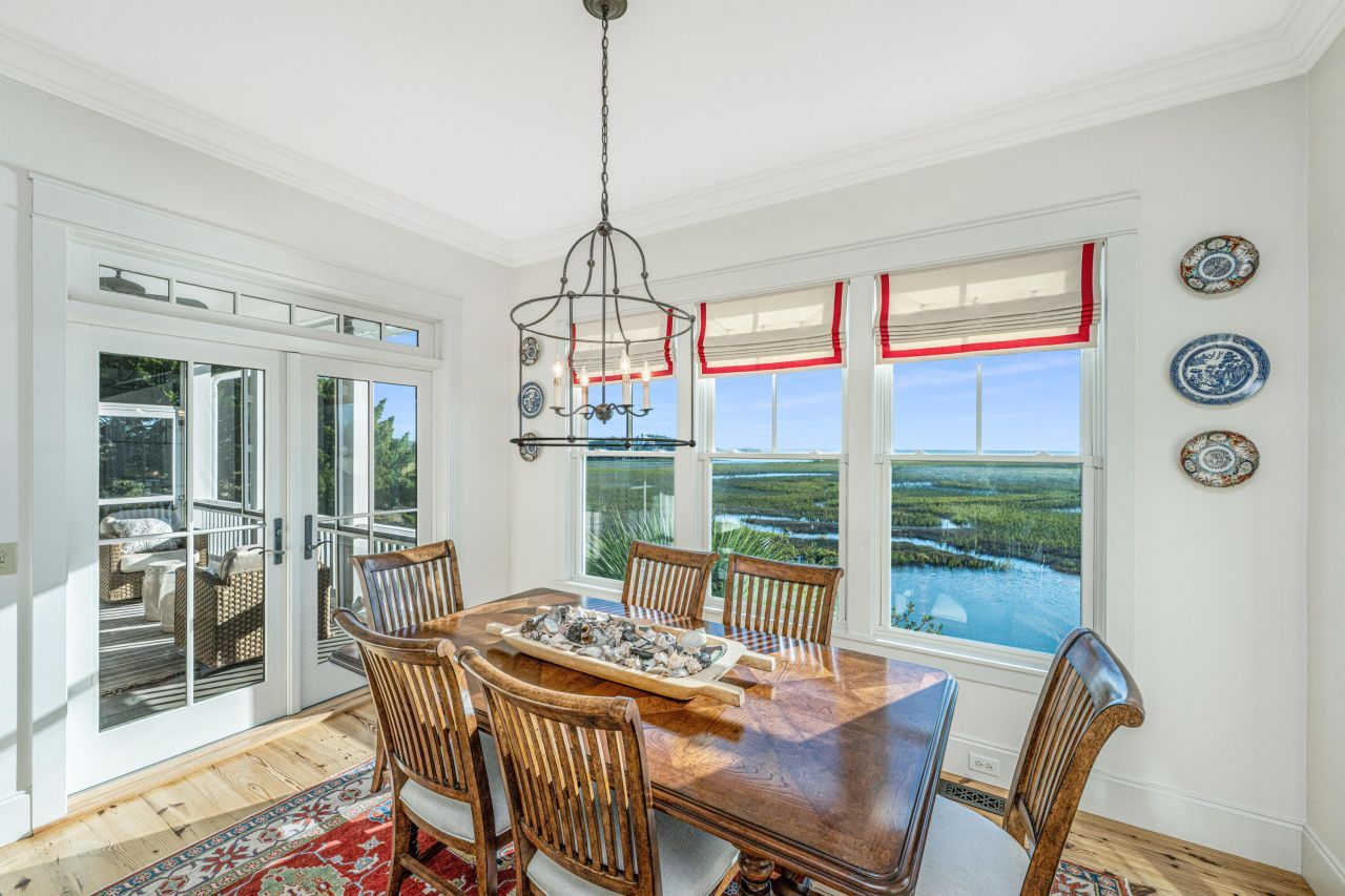 1250 Hammocks Way Photo 19