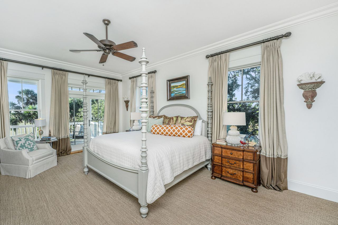 1250 Hammocks Way Photo 27