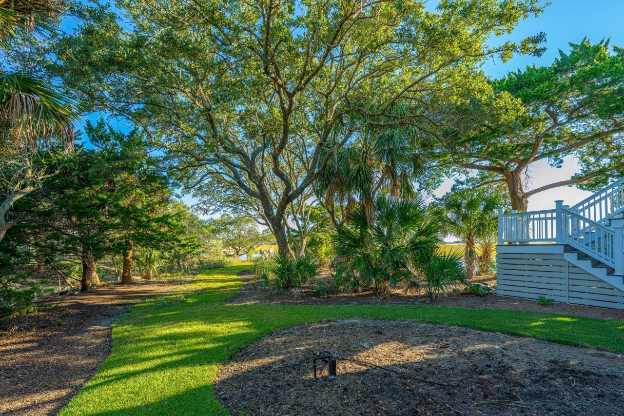 1250 Hammocks Way Photo 53