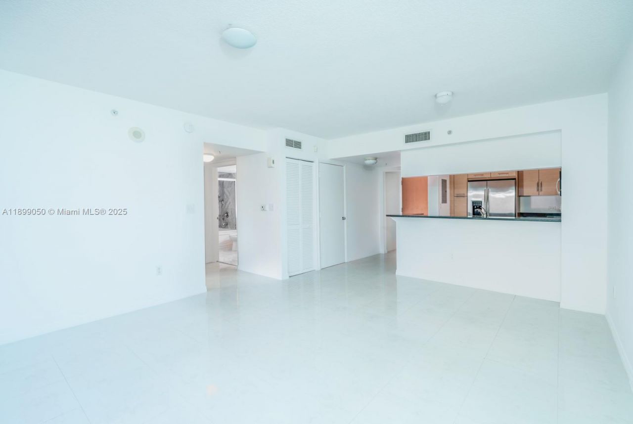 31 SE 5th St, Unit 1507, Miami, FL 33131 Photo