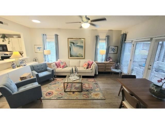 1221 Tidewater Dr. Photo 10