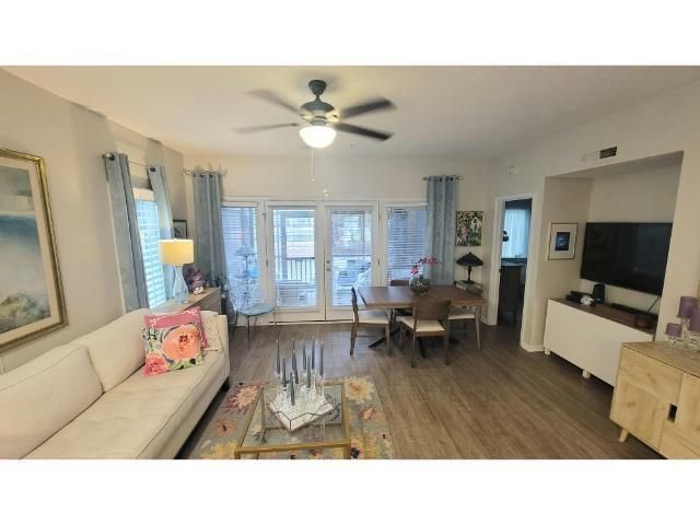 1221 Tidewater Dr. Photo 9