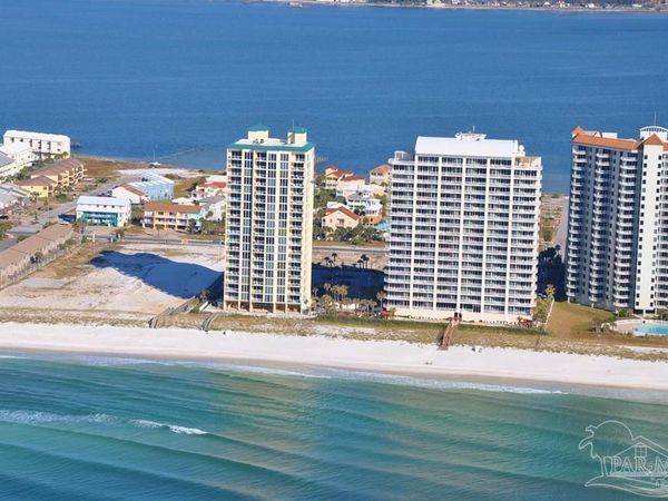 8477 Gulf Blvd, Unit 202, Navarre, FL 32566