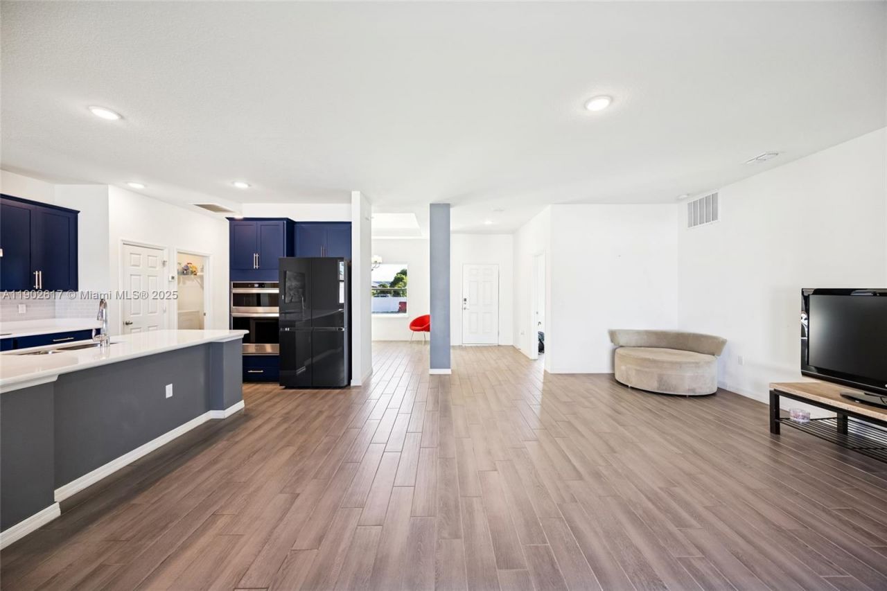 3108 SW Nutley St, Port Saint Lucie, FL 34953 Photo