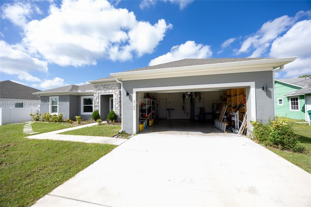 3108 SW Nutley St, Port Saint Lucie, FL 34953 Photo